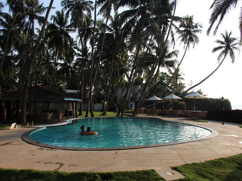 Prainha Resort By The Sea Taleigao Exterior photo