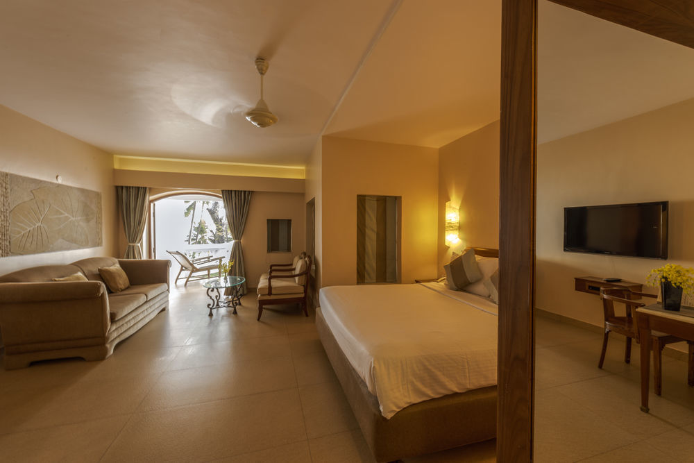 Prainha Resort By The Sea Taleigao Exterior photo