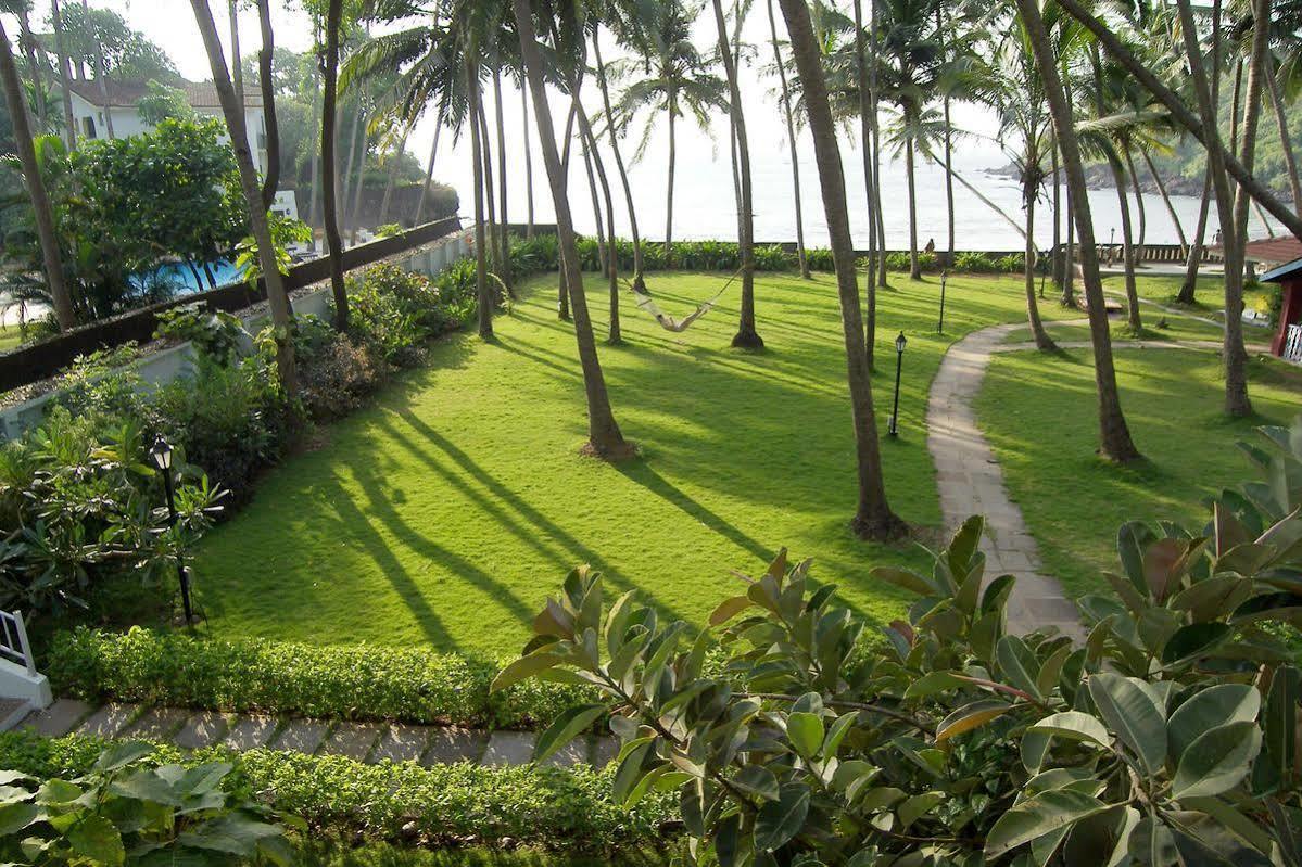 Prainha Resort By The Sea Taleigao Exterior photo